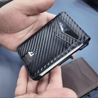 Ceramaine MagVault® Minimalist Wallet - Maximum Capacity. Minimal Footprint.